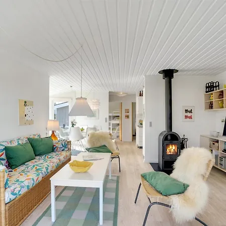 Majgull - 150m From The Sea By Interhome *
